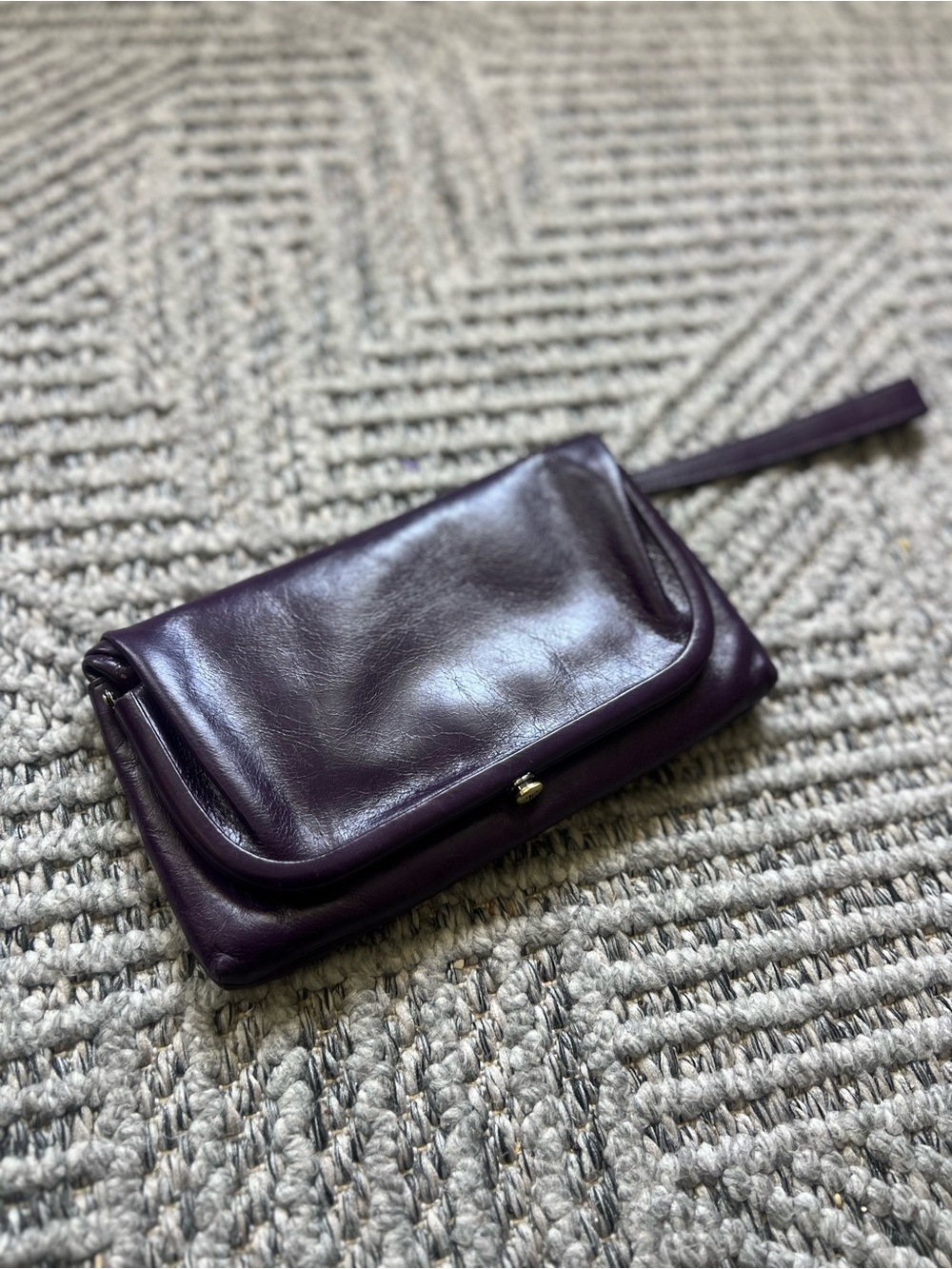 Hobo Lauren Eggplant Kisslock Wristlet